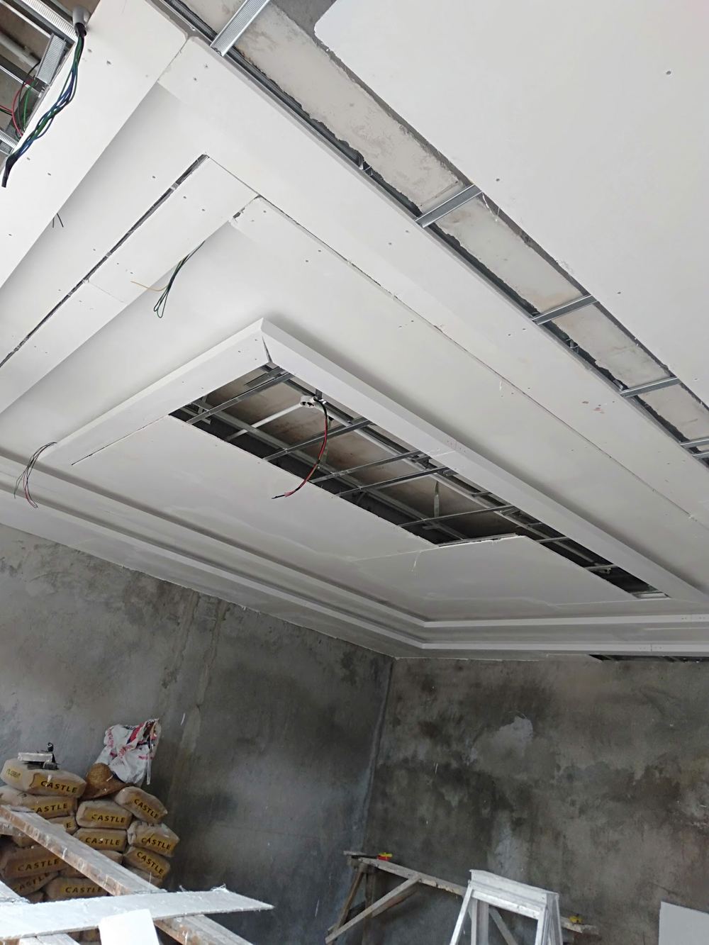Multi-layer ceiling